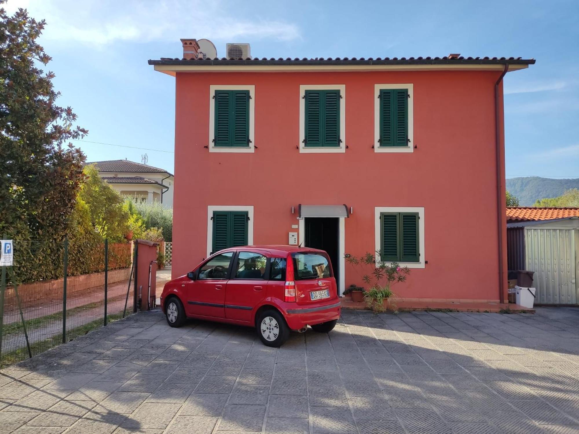 La Casa Delle Buone Letture Villa Lucca Luaran gambar